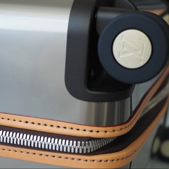 LOUIS VUITTON | Horizon 55  (titanium) - Picture 7 of 15